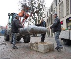 Kissen wird aufgestellt