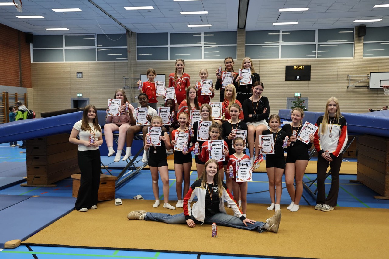 Die Sieger des Trampolinwettkampfes siegerehrung_trampolin_wettkampf_wardenburg_2025_foto_wtv