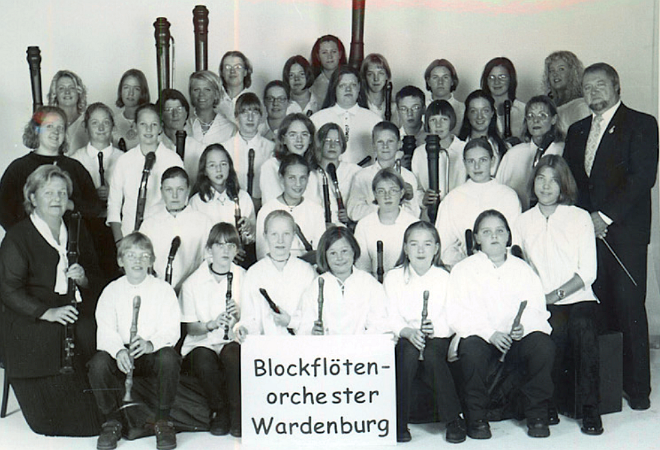 Das Blockflötenorchester Archivfoto 2000. Quelle BFO