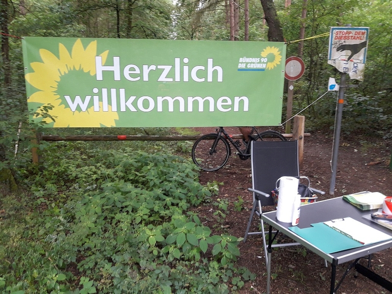 Die Grünen Oldenburg Land. Kreismitgliederversammlung im Wald bei Sandkrug 2020. Fotos: Birte Wachtendorf