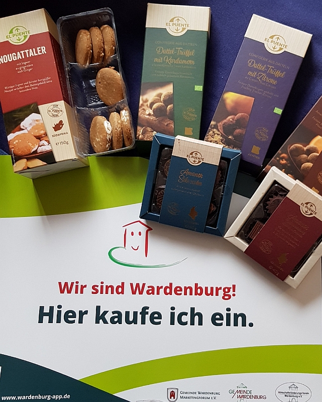 Fair gehandelte Produkte und Präsentkörbe aus dem Eine Welt Laden Wardenburg. Foto: Hans-Hermann Büsselmann