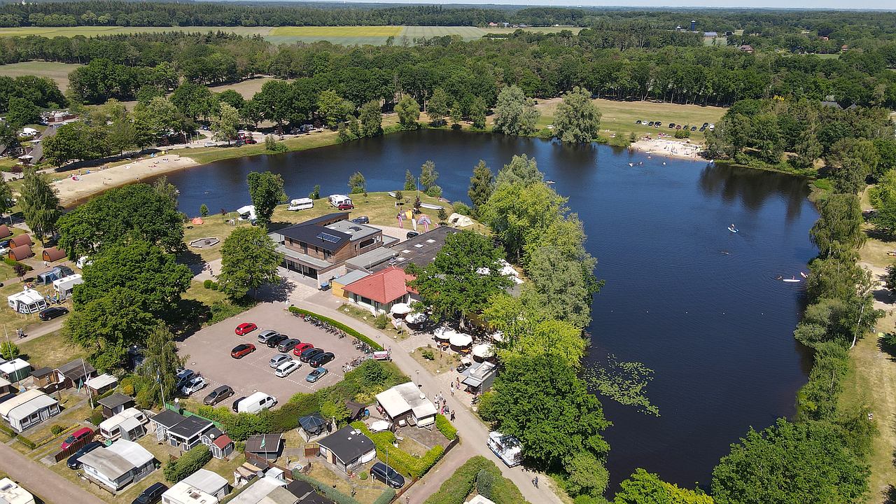 Der Falkensteinsee in der Gemeinde Ganderkesee im Landkreis Oldenburg Niedersachsen. Camping & Natur pur! Foto: Falkensteinsee Meiners & Geiger GbR https://www.falkensteinsee.de/ Falkensteinsee_Gemeinde_Ganderkesee_Landkreis_Oldenburg_Niedersachsen_Camping_Natur:Foto_Meiners_Geiger_GbR