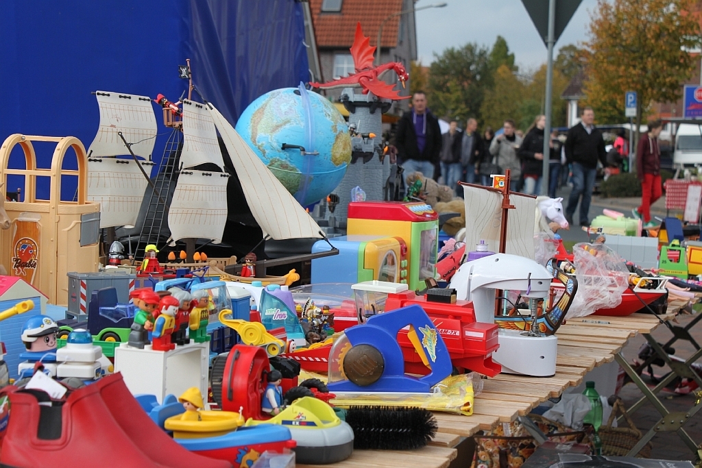 Flohmarkt in Wardenburg. Ausstellerinformationen unter 0173-9424897 WFV Uta Grundmann-Abonyi  https://wfv-wardenburg.de/wardenburger-markt/