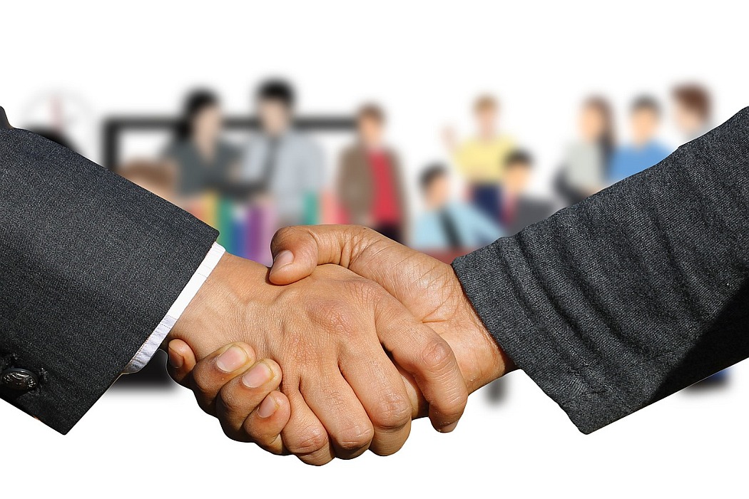 recruting_mitarbeiter_vertrag_foto_gerd-altmann-pixabay