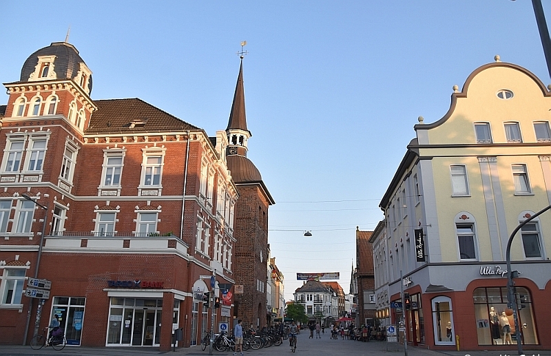 Stadt Oldenburg Heiligengeistrasse Ullmannseck Fussgängerzone. Foto: Uta Grundmann-Abonyi Redaktion GrAbo Landkreis Kurier