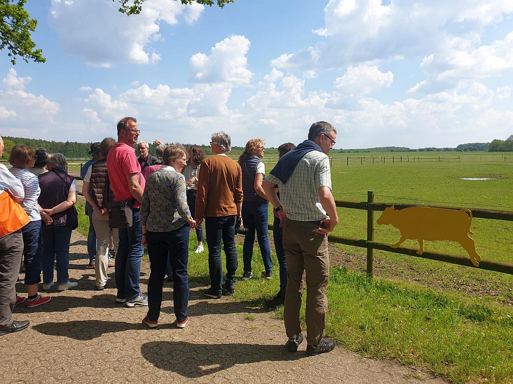 Aberdeen-Angus_rinderzucht_OOWV_biohof_bakenhus_grossenkneten_pressefoto_ernahrungsrat_oldenburg_zeitung