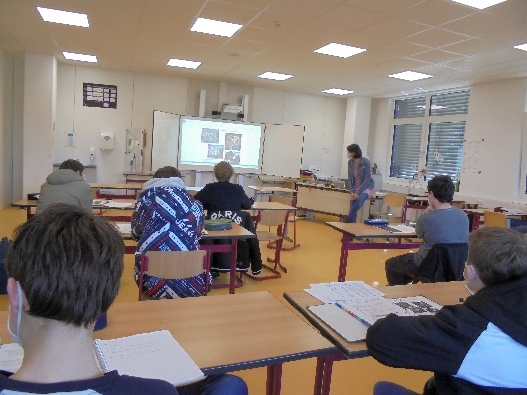 Schüler im sanierten Trakt der IGS am Everkamp in Wardenburg. Foto: www.igs-am-everkamp.de