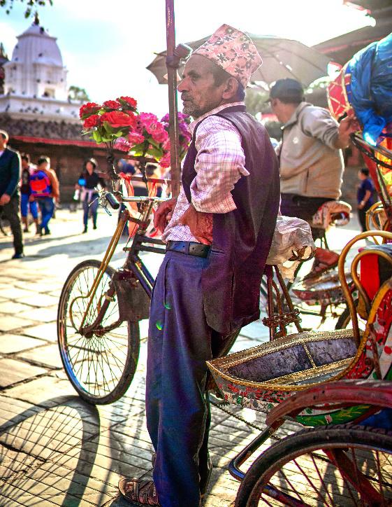 Rikscha - das umweltfreundliche Fortbewegungsmittel in Nepal. Foto: Erika Barra EWG Wardenburg