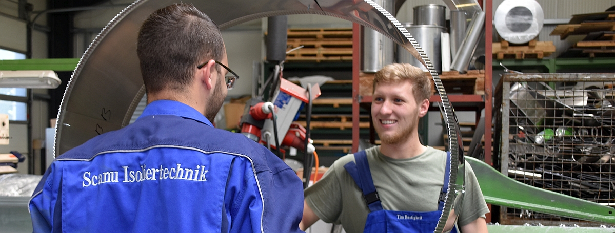 Paul Scanu und Tim Bastigkeit Werkstatt Scanu Isoliertechnik Deutschland – Foto GrAbo – https://www.scanu-isoliertechnik.de