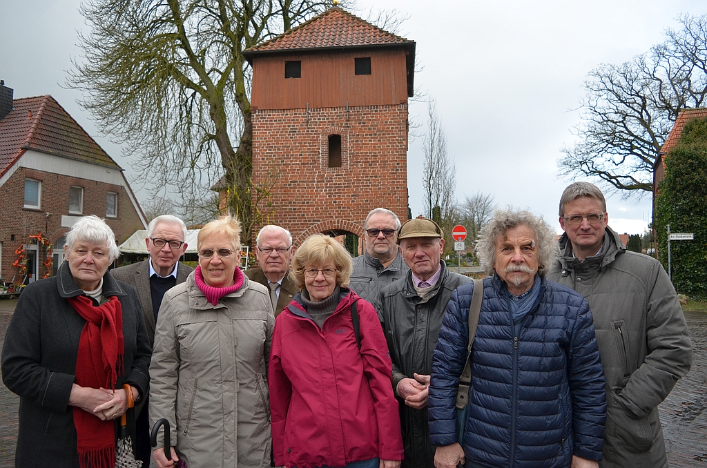 Das Team vom Gemeindespiegel Wardenburg 03-2020 von links: Gerda Bösch, Gerd Herreilers, Helga Eilers, Kurt Elfert, Marion Martens, Hans-Günther Gramberg, Enno Spark, Jürgen Hirschfelder, Heino Behrens 