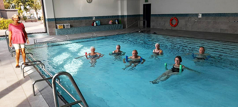 Wassergymnastik in Wardenburg mit Käthe Hoffmann. Foto HTV