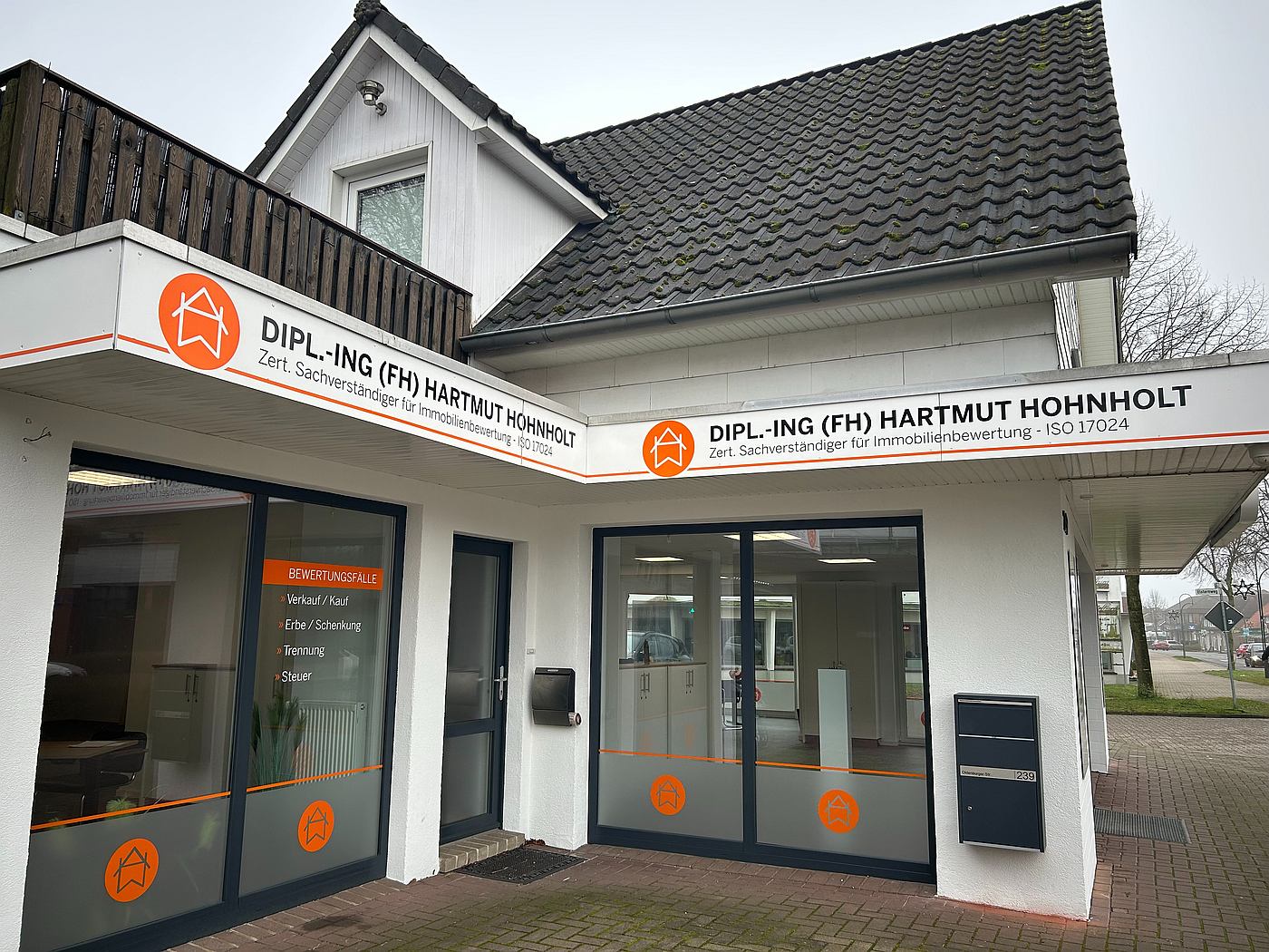 Alles rund um die Immobilie im Raum Oldenburg Niedersachsen: Wertermittlung, Gutachen und Immobilienmakler Wyen-Hohnholt Oldenburg Landkreis Büro Wardenburg https://www.wyen-hohnholt-immobilien.de/