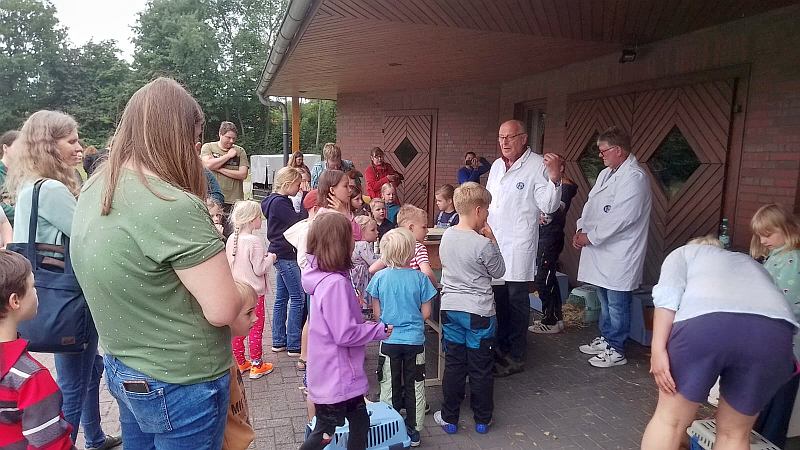 Ferienpassaktion mit der Jugend der Kaninchenzüchter Wardenburg in Achternmeer am 5. Juli 2025. Foto: Kaninchenzüchterverein Wardenburg www.i101.de