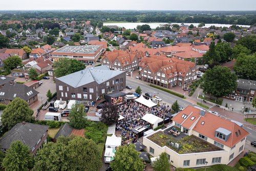 Festival von oben Party Sommergefühl Wardenburg 2025. Foto Nika Kramer Dorffotografin